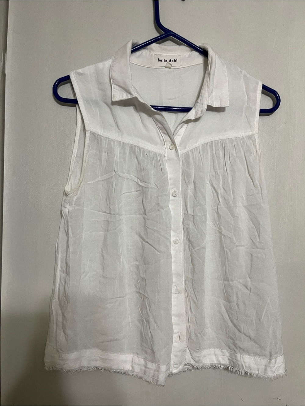 Bella Dahl White Sleeveless Collared Button Front Blouse